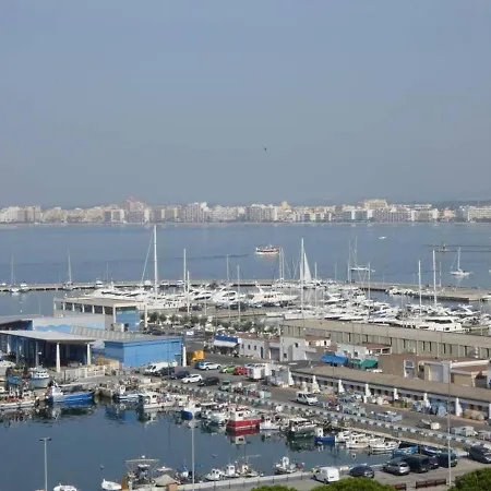 Espacioso Con Terraza Y Barbacoa, A 200m De La Playa En - Es-258-74 *