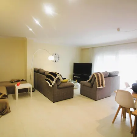 Espacioso Con Terraza Y Barbacoa, A 200m De La Playa En - Es-258-74 Apartment Roses